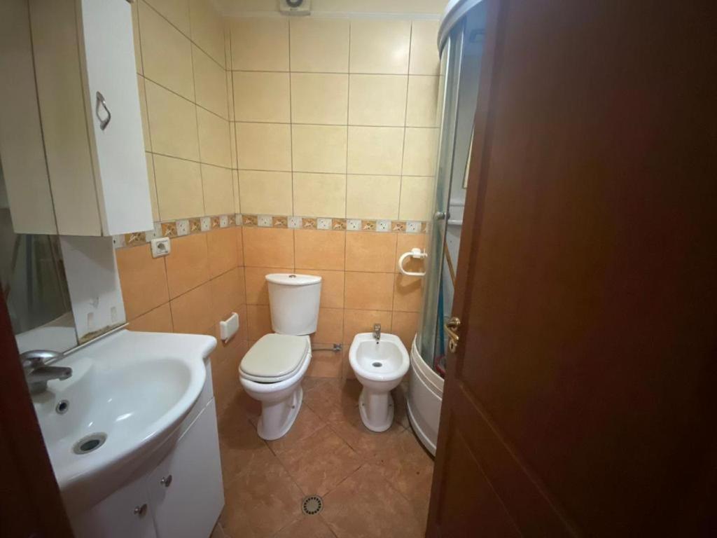 Manka' S Place Apartment Tirana Exterior photo
