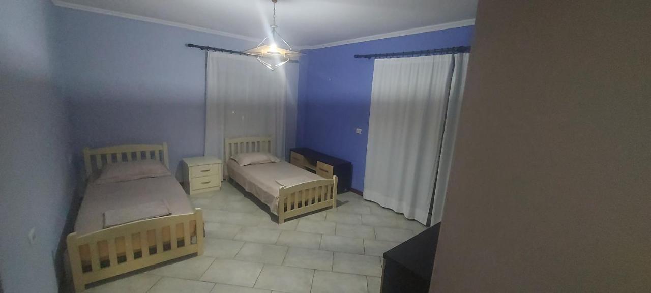 Manka' S Place Apartment Tirana Exterior photo